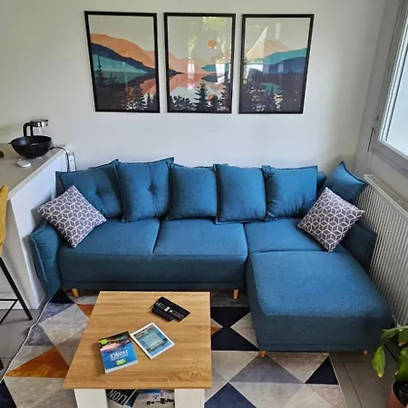 Appartement Lovely In *